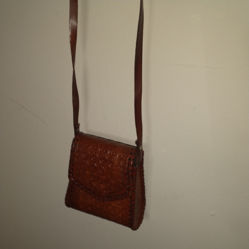 Brown Leather Patterned Pouch/Purse - image 7